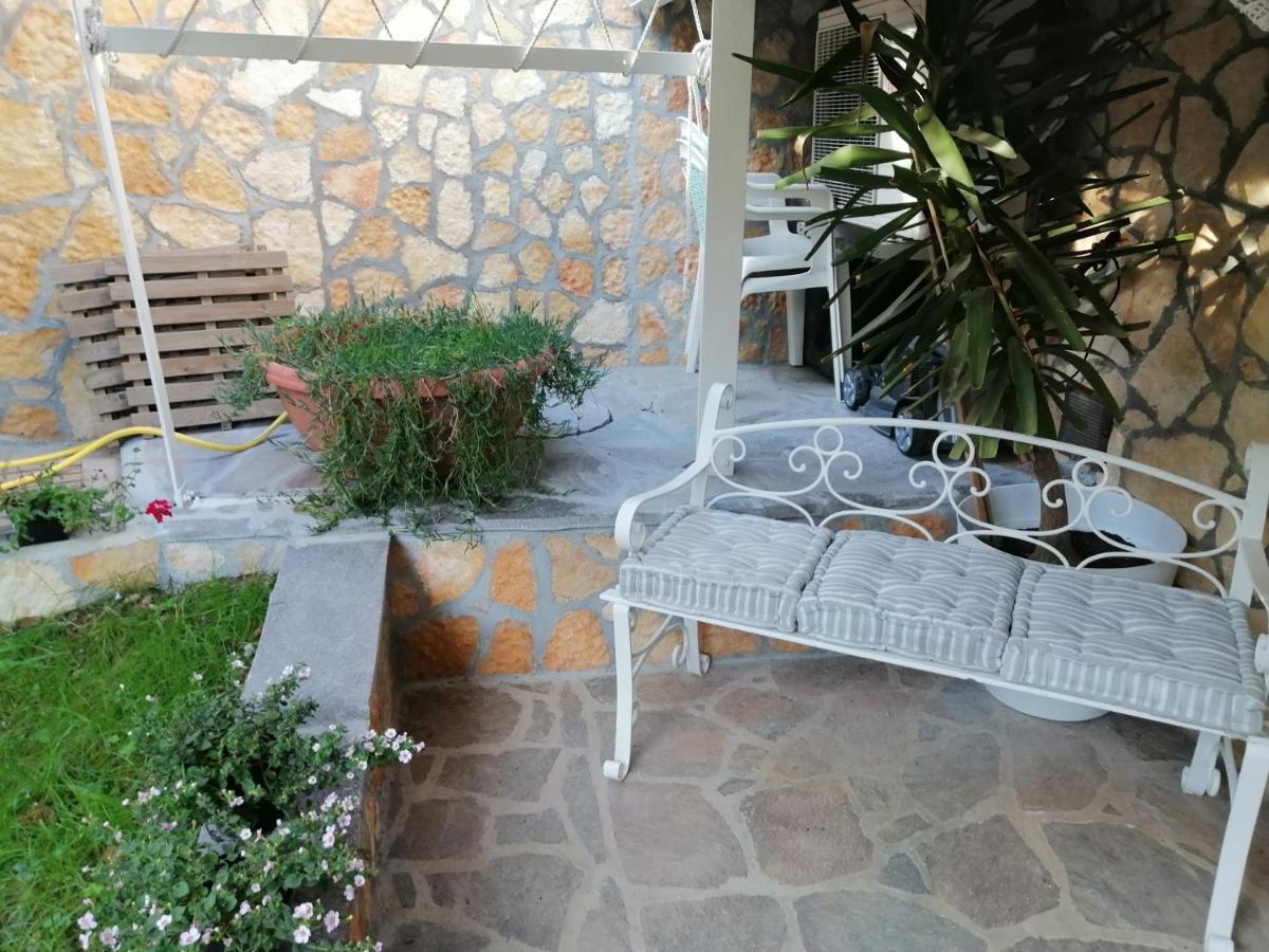 Casa In Collina "La Farfalla" Riparbella Exterior foto